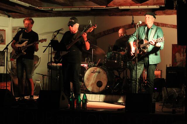 Four and One aus Weiz spielten ein Konzert im Trummerhof in Floing. | Foto: MeinBezirk/Hofmüller