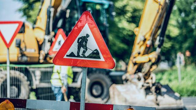 Vom 6. bis 19. August werden die Straßenarbeiten am Kreuzungsplateau Pfarrgasse/Draschestraße durch geführt.  | Foto: Unsplash