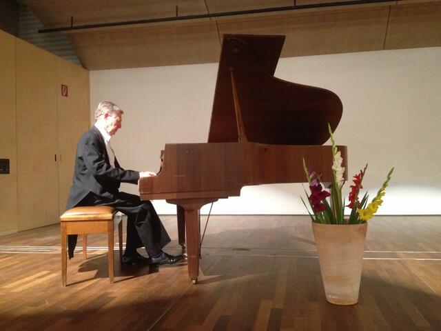 Pianist Armando Ford gibt seit 1972 Konzerte in Krumpendorf.  | Foto: Gemeinde Krumpendorf