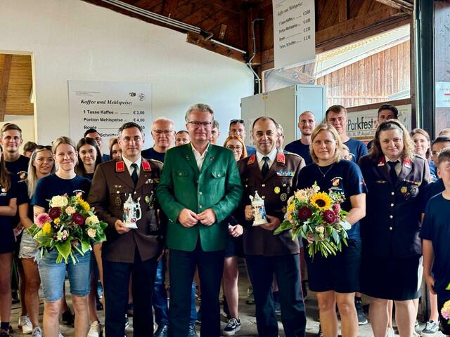 Sogar Landeshauptmann Mag. Christopfer Drexler kam nach Neudorf- Großpesendorf . | Foto: Stefan Fink / FF Neudorf- Großpesendorf