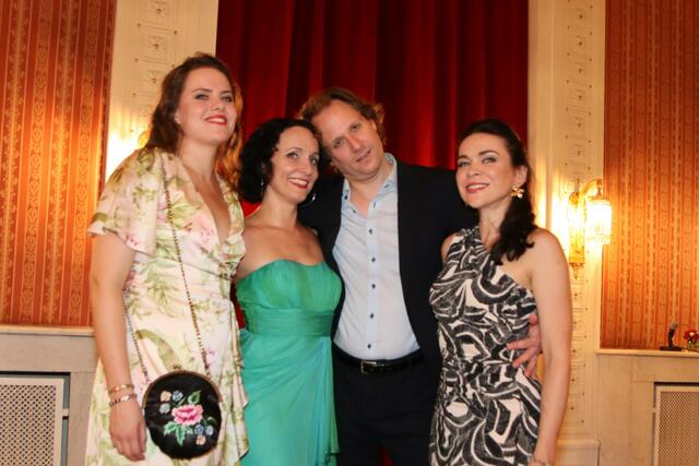 Nicole Lubinger, Verena Barth-Jurca, Clemens Kerschbaumer und Sieglinde Feldhofer. | Foto: Manfred Wlasak