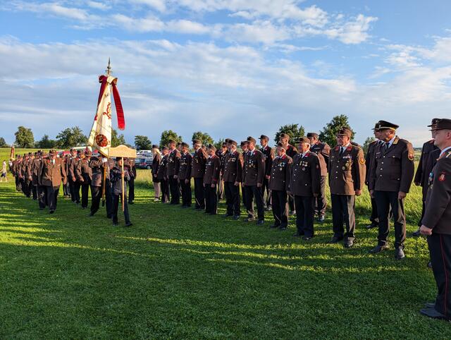 Am 3. August feierte die Freiwillige Feuerwehr Hof ihr 120-jähriges Bestehen mit zahlreichen Gastfeuerwehren. | Foto: FF Hof