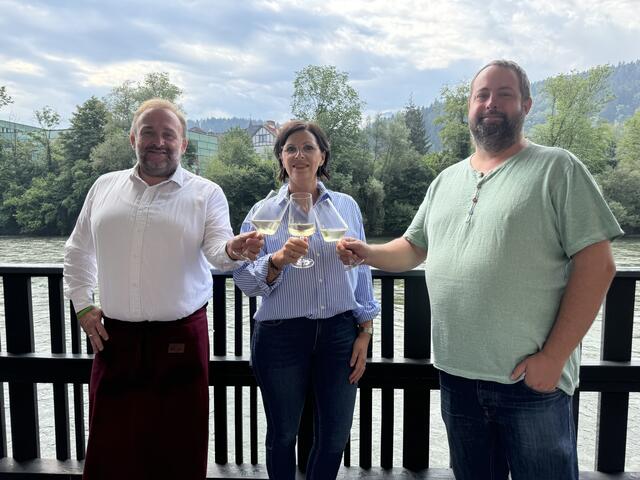 Bereit für Riverside 2024: Harald Trummer-Antensteiner (Weinerei), Cornelio Izzo (Da Maurizio) und Christopher Petsch (Macherei). | Foto: Werner Moritz