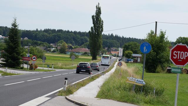 Vor allem entlang der stark befahrenen B70 gibt es infolge der heftigen Unwetter einige Schäden zu beheben. | Foto: Schrapf