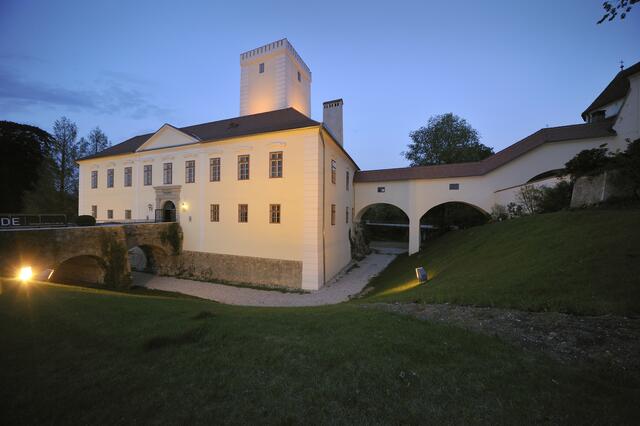 Schloss St. Peter in der Au ist am 25. August Schauplatz der Carl-Zeller-Serenade zu Ehren des bedeutenden Operettenkomponisten Carl Adam Zeller.
| Foto: Johannes Zinner/"Serenadenkonzerten des Landes NÖ"