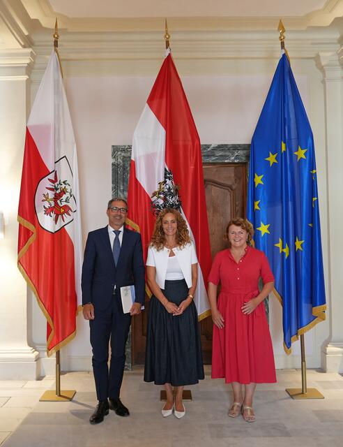 Gestern, Dienstag, empfing LRin Eva Pawlata (Mitte) Südtirols LH Arno Kompatscher (l.) und LRin Rosmarie Pamer (r.) in Innsbruck. | Foto: © Land Tirol/Dorfmann