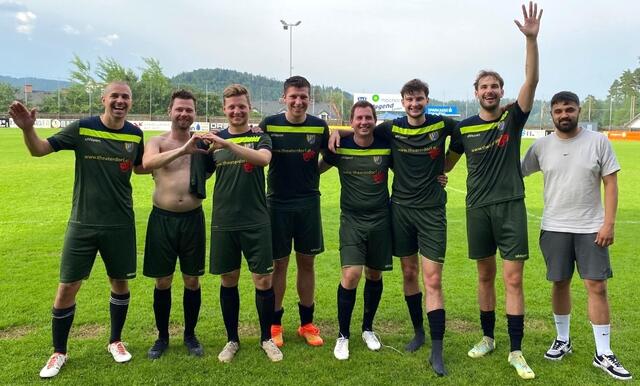 Die Brüder Daniel und Dario Barbaric (6. und 7. v.l.) wechseln gemeinsam von St. Josef nach Bad Gams. | Foto: USV St. Josef