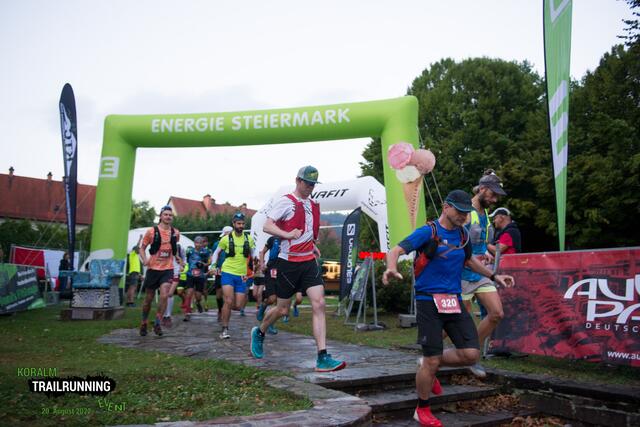 Vom Rathauspark aus geht's in den Wald und auf den Berg. | Foto: KTC