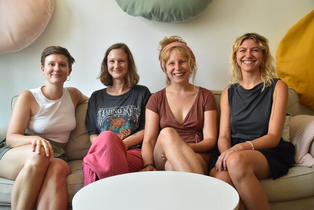 v. l.: Anna Stojan, Michaela Kretschy, Elisabeth Schwarz und Salome Lixl sind seit Kurzem bei StoP für den 6. Bezirk tätig.  | Foto: Salme Taha Ali Mohamed/MeinBezirk