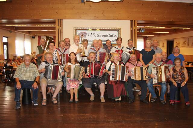 Dirndltaler Stammtischmusikanten | Foto: Alle Bilder von Josef Rathkolb