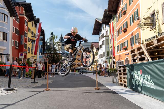 Immer mittwochs und donnerstags im August laden die von Kitzbühel Tourismus initiierten Veranstaltungen in die Innenstadt. | Foto: Kitzbühel Tourismus