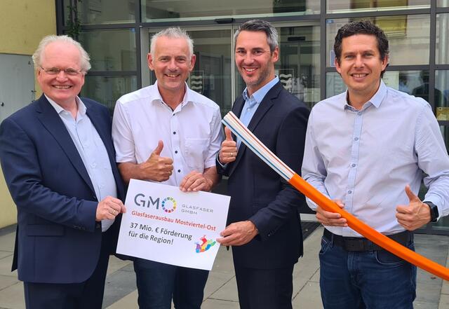 Grund zum Jubeln für Franz Wolfbeisser, Martin Leonhardsberger, Gerhard Groiss und Raimund Schuster. | Foto: Stadtgemeinde Mank