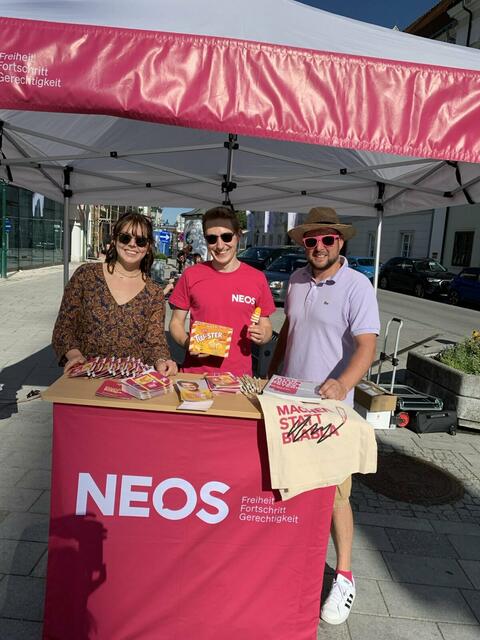 Annemarie Schlief, Timon Schiesser und Teamlead Stephan Schneider | Foto: NEOS