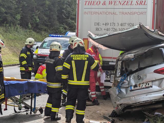 So mancher schwerer Unfall wird zu Belastung für die Einsatzkräfte. | Foto: Stadtfeuerwehr Oberwart