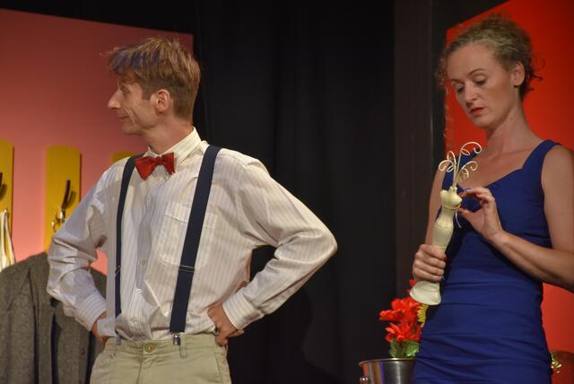 Grein. Die ARTworkers eröffneten mit einer perfekten Bühnenshow, brillanten Stimmen, gekonnter Gestik und Mimik den Theater-Sommer in der Strudengaustadt mit dem Stück „Happy Birthday, du Kuh“. | Foto: Robert Zinterhof