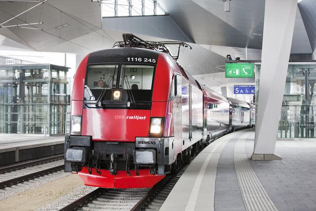 Die ÖBB müssen sich aktuell wieder vermehrt Kritik gefallen lassen. | Foto: ÖBB/Harald Eisenberger