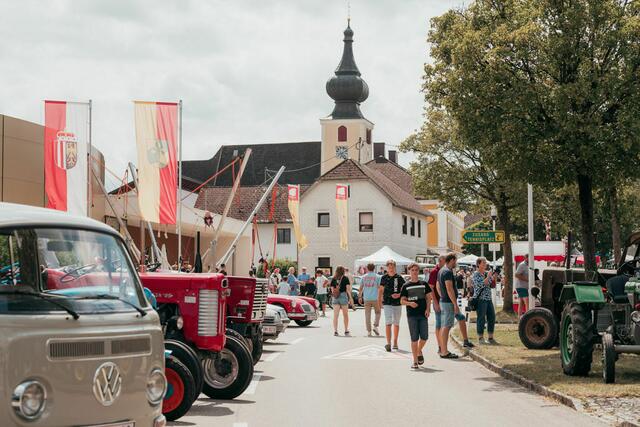 Kleine Gemeinde, großes Fest: Der Stefani Kirtag in Neukirchen bei Lambach lockte mit vielen Attraktionen und ausgelassener Stimmung. | Foto: Gemeinde Neukirchen