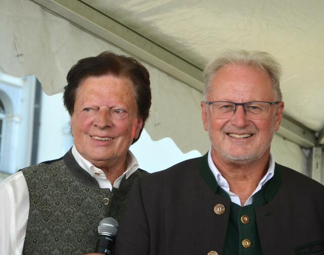 Willi Koch und Stadtpfarrer Ernst Windbichler