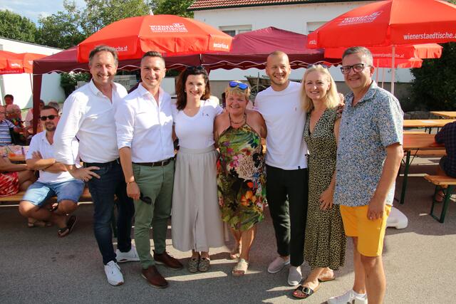 v. l. Günter Kovacs, Robert Hergovich, Jasmin Puchwein, Silvia Stommer, Max Köllner, Rita Stenger und Thomas Schmid  | Foto: Eduard Wimmer