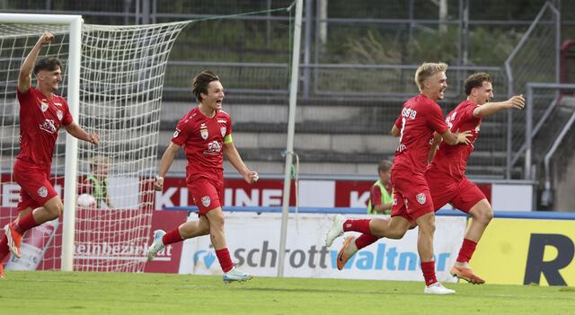 Nach dem 2:1: Maximilian Kerschner, Moritz Römling, Florian Prohart | Foto: GEPA pictures