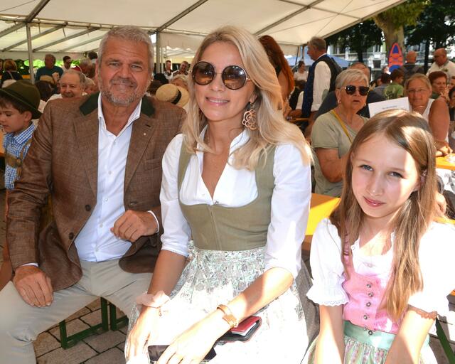 Gerhard und Evelyn Köfer mit Nichte Isabelle Klein-Knoll