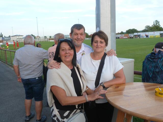 Gespannt warteten die zahlreichen Gäste auf ein mitreißendes Match!