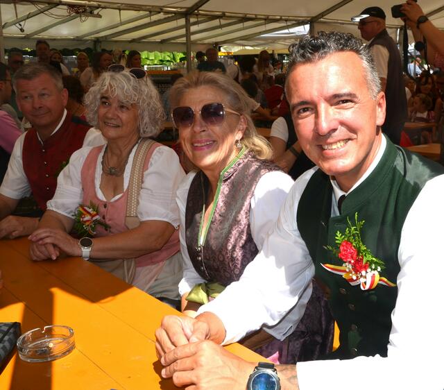 Volker Grote, Ersatzgemeinderätin Andrea Schmölzer, Angelika Hinteregger und Gernot Darmann