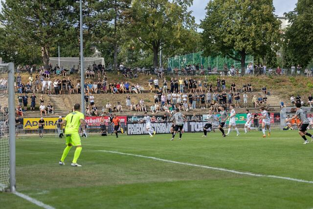 Über tausend Besuchende sollen laut Veranstalter das Spiel besucht haben.  | Foto: Rene Brunhoelzl/Mein Bezirk