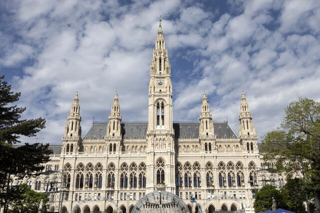 Im Rathaus gab es die erste Eheberatungsstelle Europas - allerdings wurde sie zu einem Flop. | Foto:  Weingartner-Foto / picturedesk.com