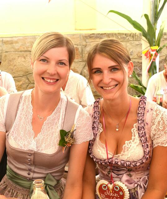 Sind gut drauf: Viktoria Bliem und Carina Gigler, Lieserhofen