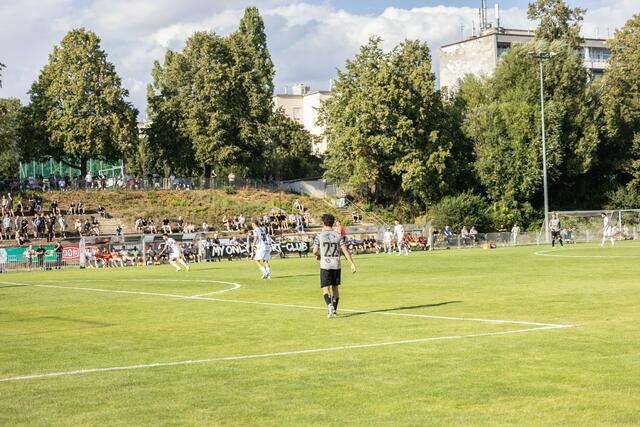 Oberwart kommt zu mehr Torchancen, die Dornbacher wirken nervös. | Foto: Rene Brunhoelzl/Mein Bezirk