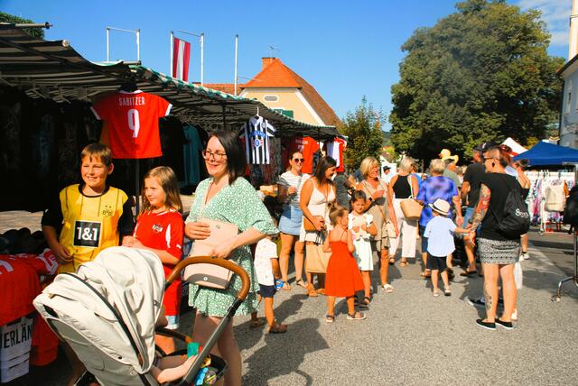 Perfektes Wetter , unzählige Besucher lockte der Kirtag nach Markt Hartmannsdorf 