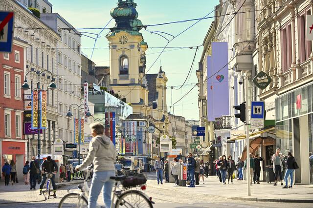 Was die Infrastrukturkosten für Haushalte betrifft, schneidet Linz im Vergleich zu anderen Landeshauptstädten am besten ab.  | Foto: Baumgartner/BRS