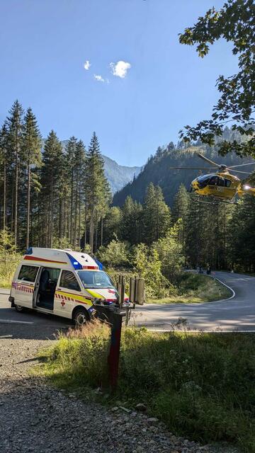 Zu einem schweren Motorradunfall kam es am Sonntag im Mariazellerland. | Foto: Rotes Kreuz Mariazell/Leodolter B. 