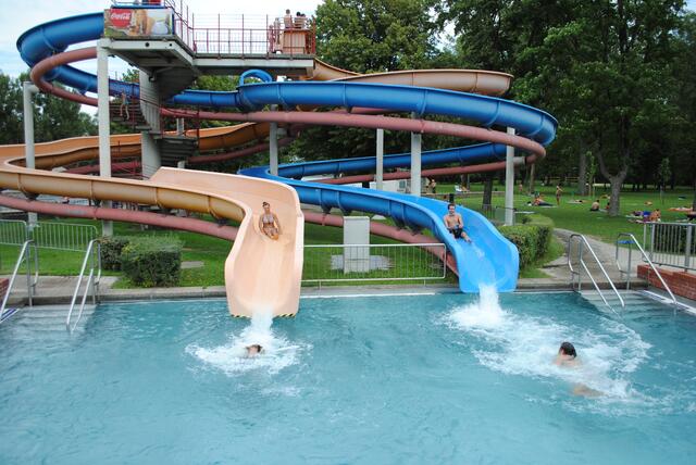 Auch im Stadionbad waren die Swifties willkommen. | Foto: Franziska Bukowsky