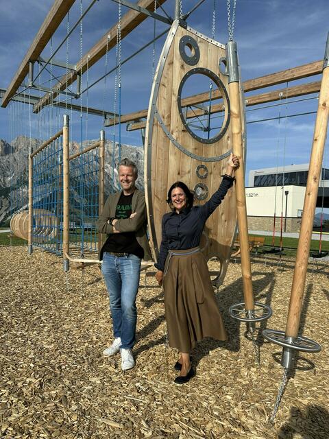 Christine Scharfetter (Geschäftsführerin des TVB Hochkönig) und Josef Schwaiger. | Foto: Hochkönig Tourismus