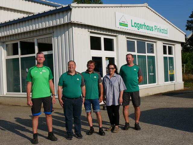 Das neue Lagerhaus-Team in Kulm: Thomas Milisits, Franz Richter, Andreas Stubits, Regina Halper, Albin Kraller (von links). | Foto: Lagerhaus Südburgenland