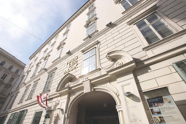 Wien Holding bot allen Swifties freien Eintritt in dessen Museen und dem Stadionbad an. | Foto: Inge Prader