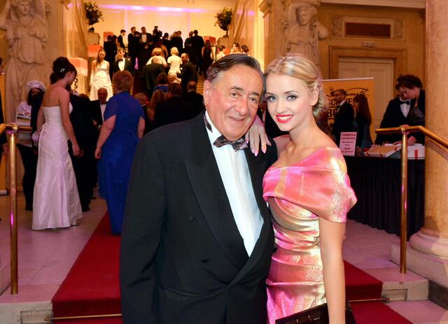 Richard Lugner hier mit seiner Ex-Gattin Cathy. | Foto: Markus Spitzauer