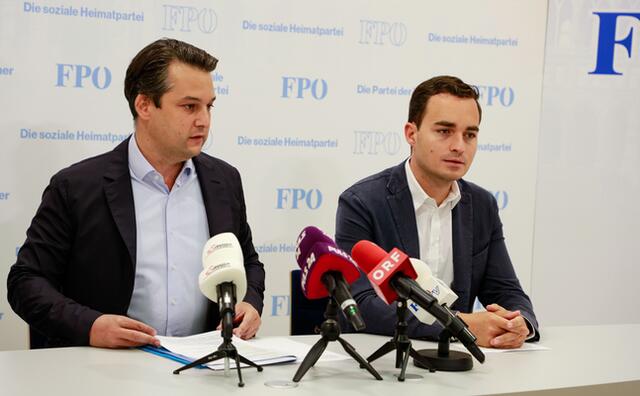 Der Wiener FPÖ-Landesparteiobmann, Dominik Nepp und FPÖ-Wien Klubobmann Maximilian Krauss (v.l.n.r.). | Foto: FPÖ Wien