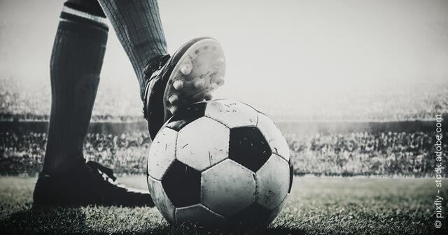 Abschied von Fußballer Anton „Burli“ Herzog | Foto: Adobe Stock/pixifly