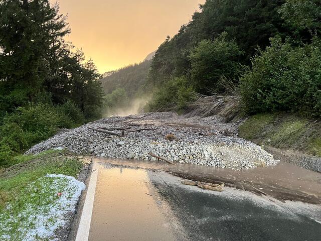 Kein Durchkommen auf der B 171 zwischen Zirl und Innsbruck. | Foto: MeinBezirk