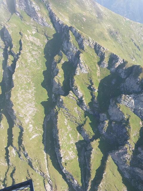 Das Gelände von oben. Gesucht wurde auch mittels Polizeihubschrauber | Foto: Bergrettung Salzburg