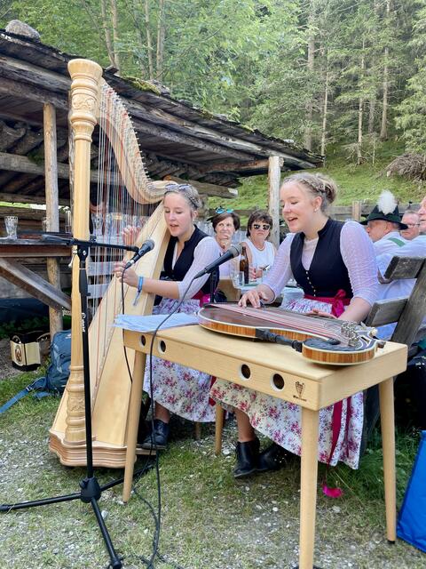 Wunderbarer Gesang von den „Drohtn Diandla“.  | Foto: Mair