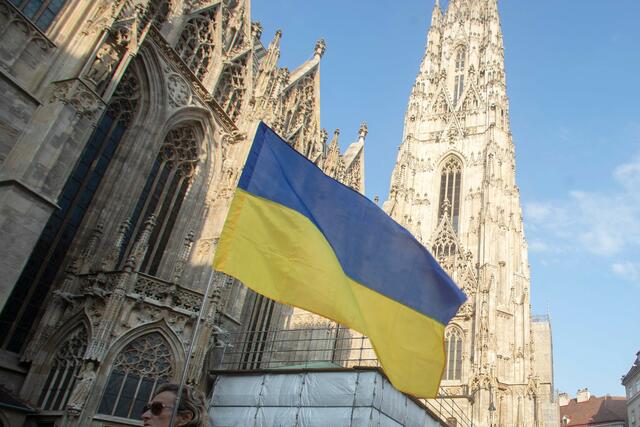 Voraussetzung dafür ist eine mindestens zwölfmonatige Vollversicherung innerhalb der letzten 24 Monate. (Archiv) | Foto:  ALEX HALADA / AFP / picturedesk.com