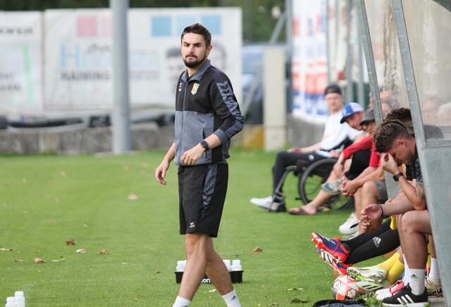 Am Ende konnte Haiming-Coach Manuel Rott mit dem Einzug in die 3. Cup-Runde zufrieden sein. | Foto: Peter Leitner