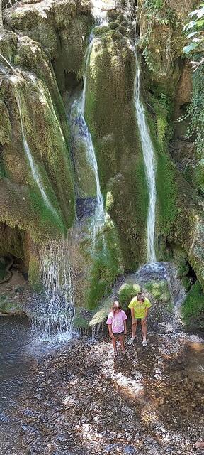 Nach elf Stunden reiner Fahrzeit, ein Ausflug zum schönsten Wasserfall Rumäniens – der Bigar Wasserfall. 
