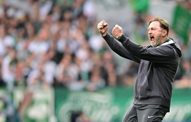 Ralph Hasenhüttl möchte diese Saison wieder an der Wolfsburger Seitenlinie jubeln. | Foto: GEPA pictures