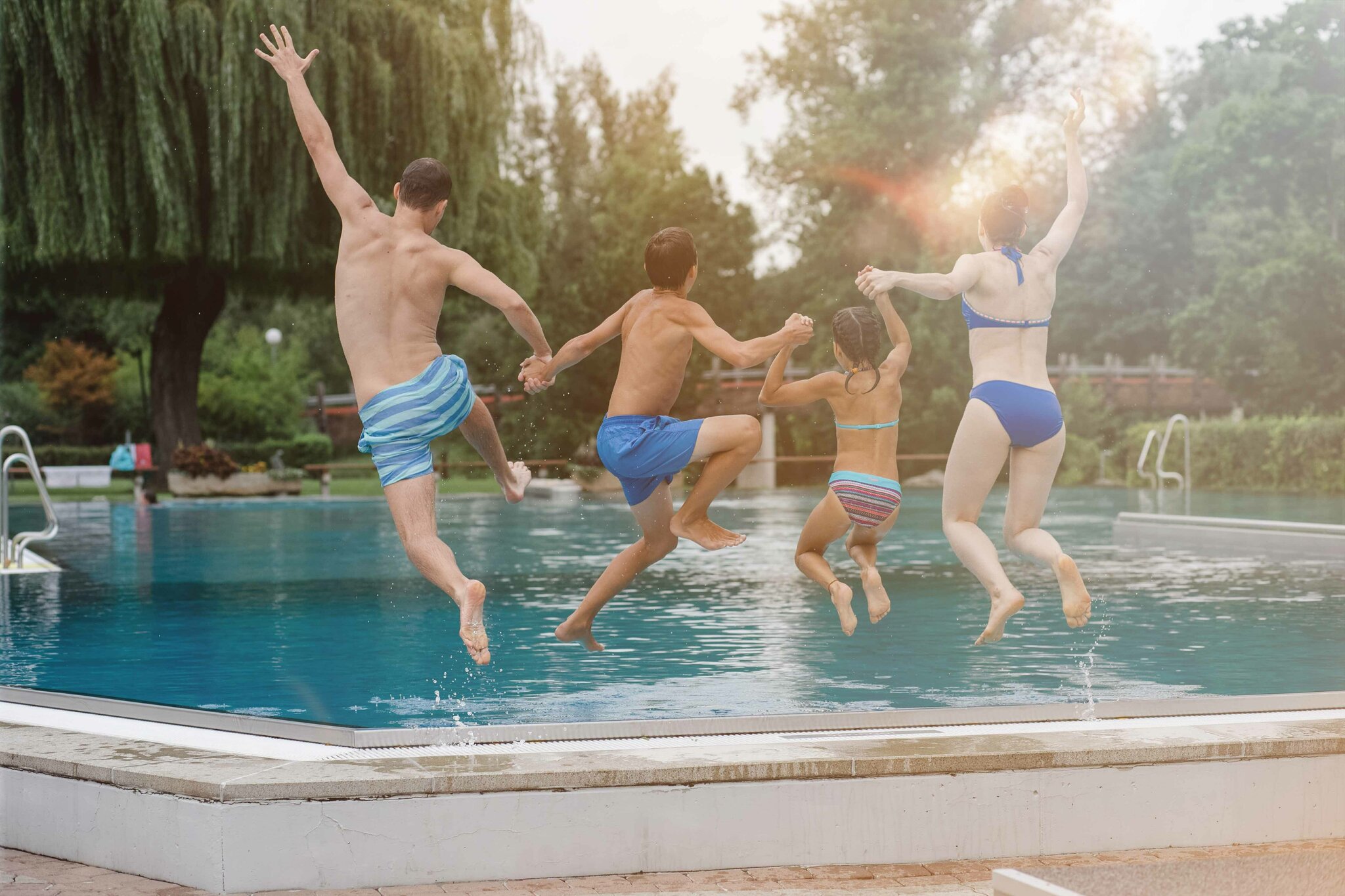 Hei-er-Hochsommer-rettet-Badesaison-in-N-