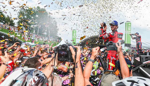 Francesco Bagnaia wurde in der Bike City gefeiert. | Foto: Ripu